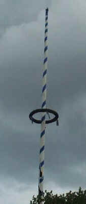 maibaum1.jpg (20330 Byte)