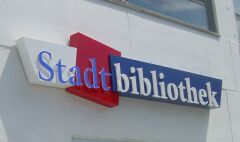 schild.jpg (9600 Byte)