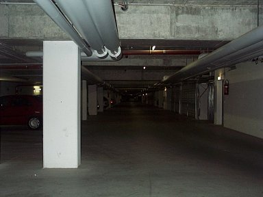 garage1.jpg (19110 Byte)