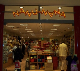 nanunana.jpg (24579 Byte)