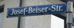 straenschild_josefbeiser.jpg (16370 Byte)