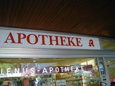 apotheke.jpg (26332 Byte)